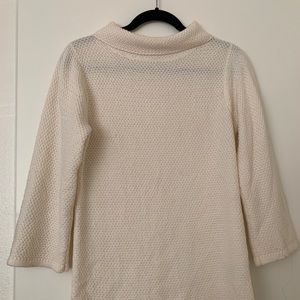 Creme sweater